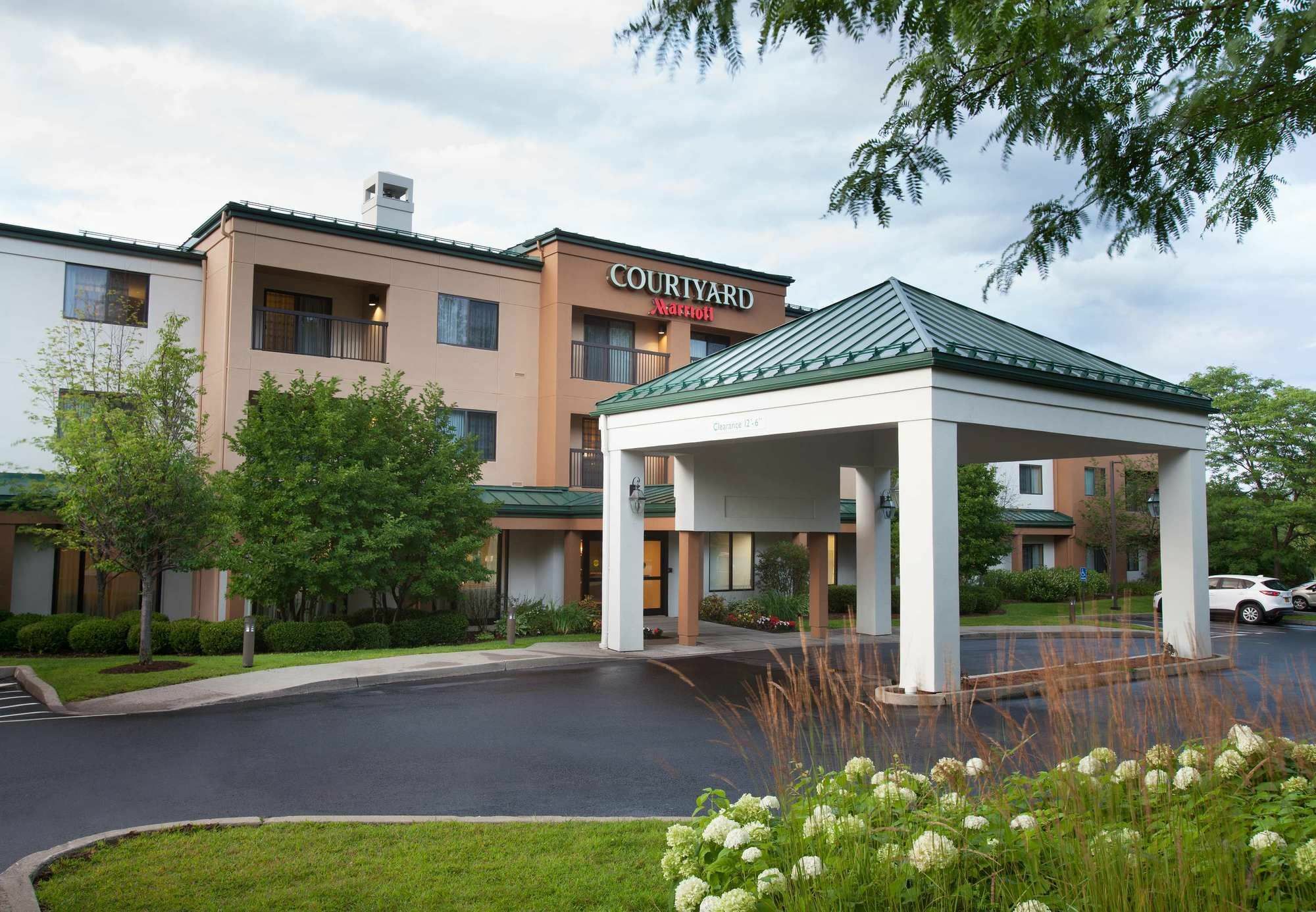 Hotel Courtyard Burlington Williston Extérieur photo